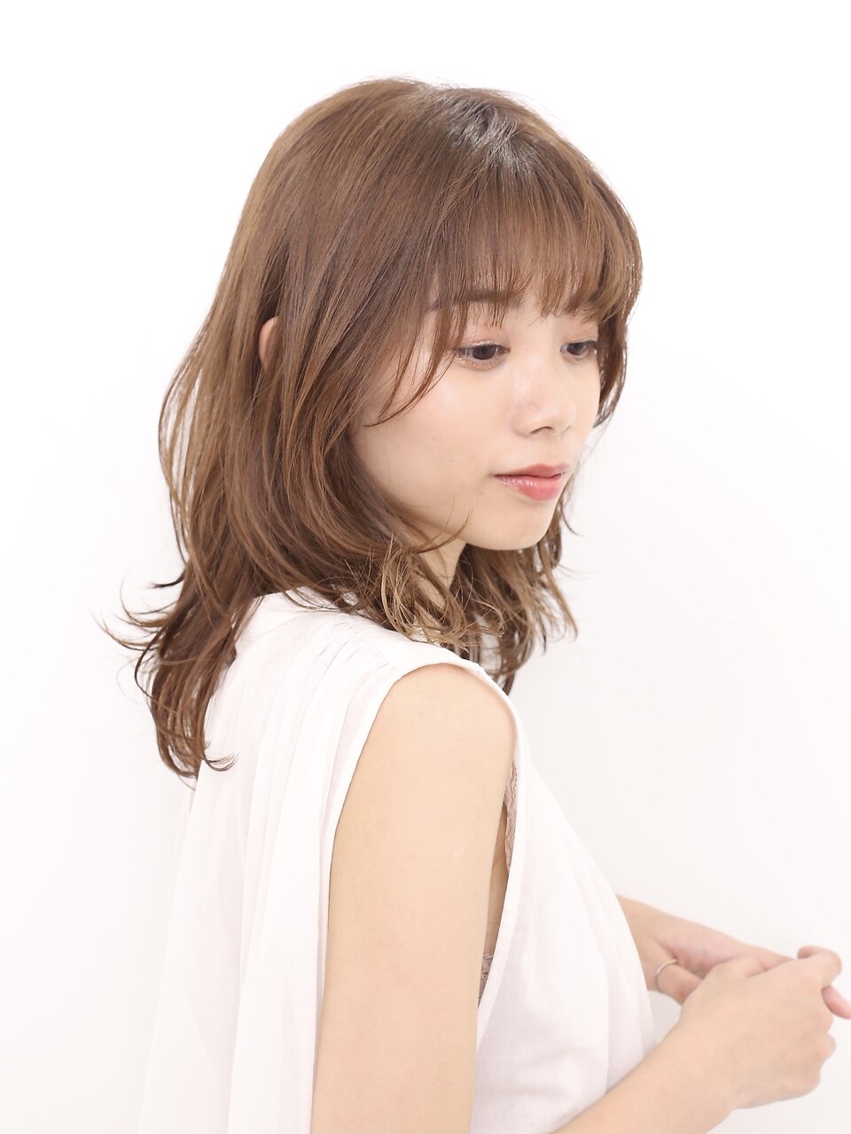 イメチェン大人かわいいオリーブカラーハイライトカラー小顔