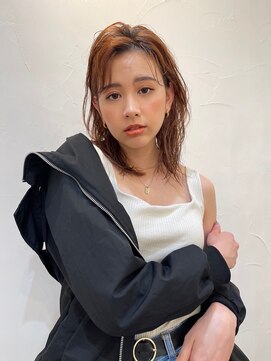 リベルタ(liberta) 小顔外ハネミディアム☆ネオウルフ☆20代30代40代くびれミディ