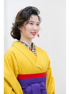 リアン(Lien) 大きめルーズシニヨン