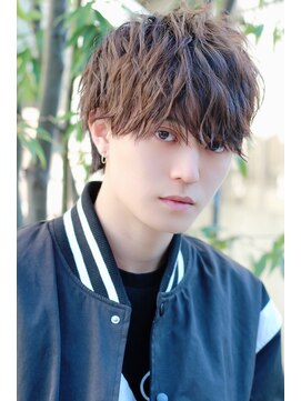 リークフー(Ree cu fuu) ツーブロック縦スパイラル前下がりマッシュショートツイスパ