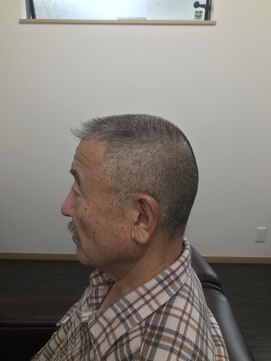 バンブルビー(BUMBLEBEE) スポーツ刈り