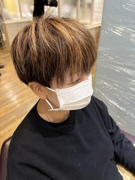 エム インターナショナル 白岡 キュート(EMU international CUTE) 白髪ぼかしハイライトカラー30代/40代/50代