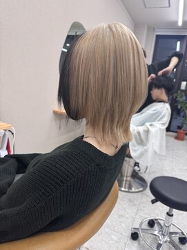 シカ 神戸三宮元町店(Cica) ショートウルフ デザインカラー ハイトーン 三宮