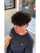 ホワイト(WHITE)&nbsp;波巻き/波巻きパーマ/メンズパーマ/マッシュパーマ