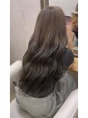 グレー×グレージュのルーツカラー