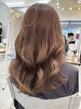 ロミー 本厚木(ROMMY.) 透明感☆パールベージュ☆フェミニンロングダブルカラー☆本厚木