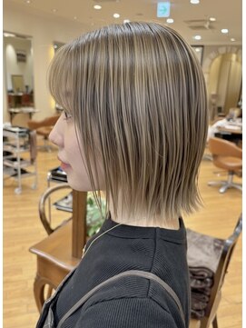 ビュートリアム265(BEAUTRIUM 265) ハイライトボブ ハイライトヘア ハイトーンボブ