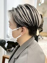 ロミー 本厚木(ROMMY.)&nbsp;メンズヘアカット韓国シンメトリーバレイヤージュブリーチ本厚木