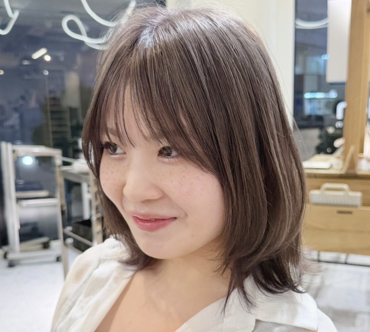 【☆レディース人気No.1クーポン☆】カット＋魔法のバブルソーダデトックス