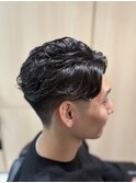 ツーブロック×フェザーパーマ