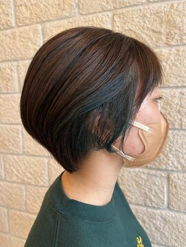 ラピッシュ 新松戸店(Lapish) 大人ショート×インナーカラー(グリーン)