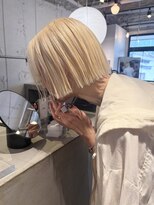 ルーム(Loom.)&nbsp;ケアブリーチ ハイトーンボブ 抜きっぱなし ブロンド ミニボブ