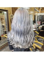 ユートピア(U topia)&nbsp;【U-topia町田】【エアータッチバレイヤージュ】夏ハイライト