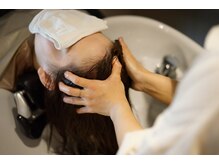 【Aboveアロマスパの工程 1.クレンジングマッサージ】