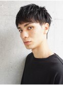 柔らかい動きのアンニュイヘア×ツーブロックショート