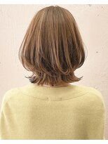 ティーシェル(TIECHEL)&nbsp;小顔イメチェン、ラベンダーグレージュカラーくびれレイヤーボブ