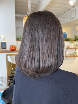 キキコウベ(kiki-kobe) 【60代の白髪染め】 ボブ×イノアカラー ベージュブラウン