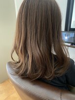 グリッター (Glitter)&nbsp;色持ちとツヤ感が両立できるチョコレートブラウン