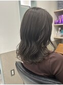 オリーブベージュ