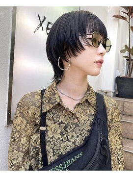 ジーナ オモテサンドウ(XENA) ウルフカット×ショート×ダークグレー(表参道)