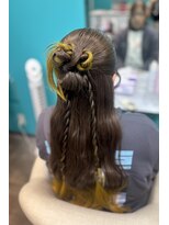 リエラ 新宿(RIERA)&nbsp;カチモリハーフアップ