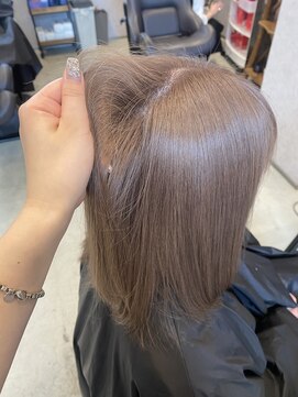 クオン 伊勢崎(QUON.) ミルクティーベージュ