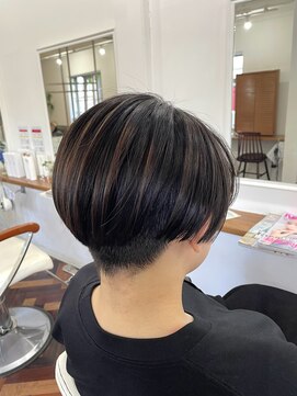 ヘアーアンドメイクアップモパ レディースショート/ハイライト