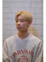 グレイスフル バーバープラチナム 六本木店(Graceful Barber platinum)&nbsp;ツーブロックナチュラルセンターパート