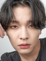 シド 表参道(s.i.d)&nbsp;韓国アイドル風シャドウパーマ×トレンドメンズメイク