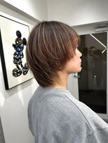 カラット(Carat+)&nbsp;【ブリーチあり】大人ウルフボブ×白髪ぼかし　30代/40代/50代