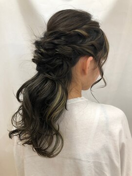 ネオリーブ シュシュ 神保町店(Neolive susu) 結婚式にも合うイベントヘアアレンジ！