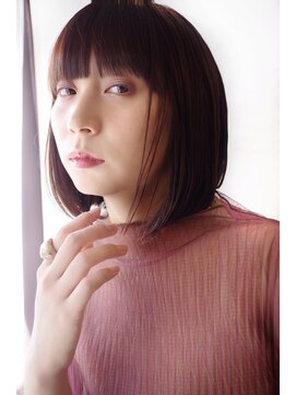 エールバイボヌール(Ere by Bonheur) ショコラベージュでモードな前下がりボブ