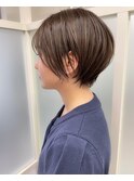 丸みショート/アッシュベージュ/前髪あり/20代/30代/40代