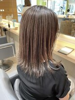 バブ バイネオリーブ(Bab by neolive)&nbsp;白髪ぼかしハイライト☆切りっぱなしミディ