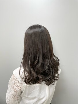 エムタニグチシーク(M.TANIGUCHI SEEK) コテ巻き風パーマ