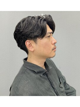 フイ 恵比寿(Hui) メンズセンターパートメンズパーマ