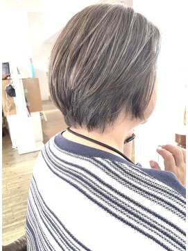 コワファースト 別府 グレーヘアハイライト