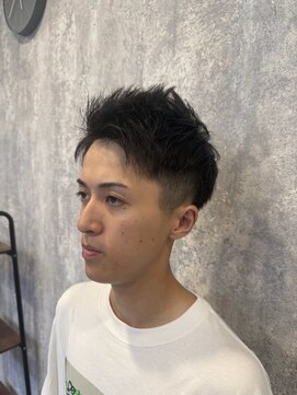 イーラ(E-LA) ツーブロックショート