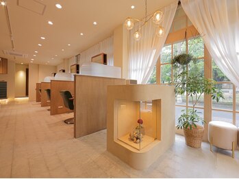 イーズ(ease.)の写真/《髪質改善特化》25歳からの髪質改善&白髪のお悩み解決◎大人女性の駆け込み寺〈ease.〉にお任せください♪