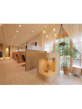 《髪質改善特化》25歳からの髪質改善&白髪のお悩み解決◎大人女性の駆け込み寺〈ease.〉にお任せください♪