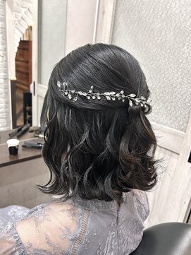 ルクスバイアフィナー(Luxo by Afinar) ハーフアップアレンジ