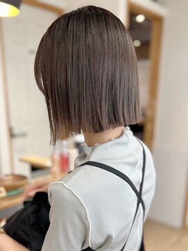 ネオリーブ クーロ(Neolive curro) 小顔タッセルボブ×似合わせカット[ボブ/縮毛矯正/丸型卵型】