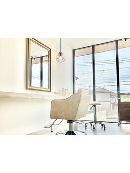 【髪質改善専門サロン】全席完全個室＊周りの目を気にせずゆったり過ごせる空間でお悩み改善◎