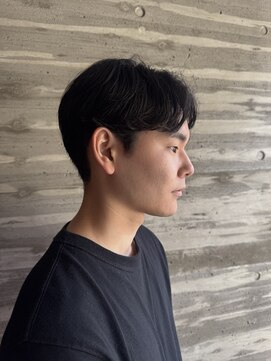 アメリ バイ アピッシュ(Amelie by apish) パーマ落とし/メンズヘア/ストレートパーマ