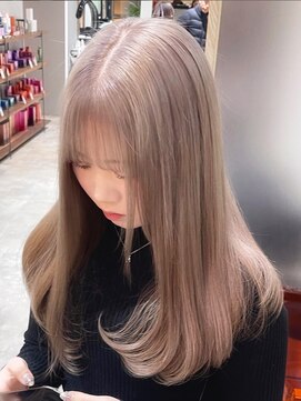 ニトバイアンキシム(nit by ahnkism) 外国人風ミルクティーベージュケアブリーチ堀江