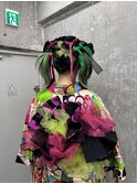 ネオングリーンのツインテアレンジ