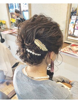 リアン(Lien) ゆるふわウェービーアップ