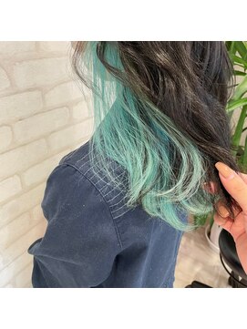 ビス ヘア アンド ビューティー 西新井店(Vis Hair&Beauty) インナーカラー/イヤリングカラー/ケアブリーチ/グリーン/モテ髪