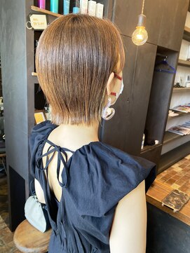 ベランダ(veranda) くびれボブ