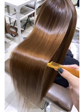 フォルテ 草薙店 メルティカラー   フェミニンロング   似合わせカット